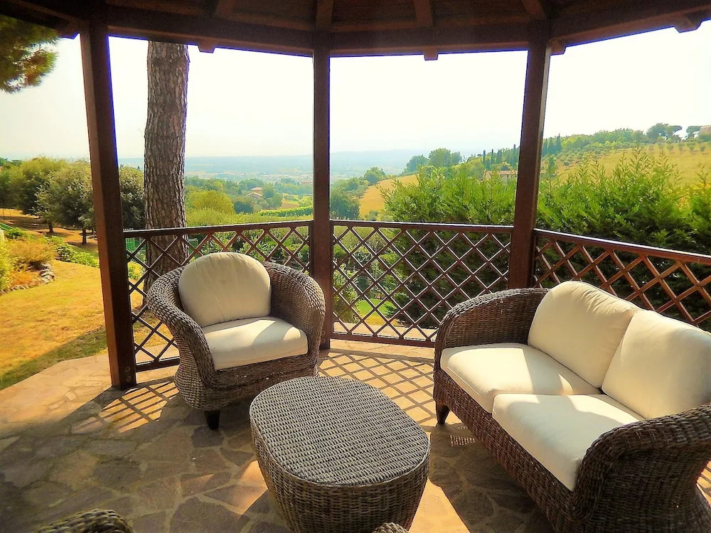 Villa With 3 Bedrooms in Centinarola, With Wonderful sea View, Private