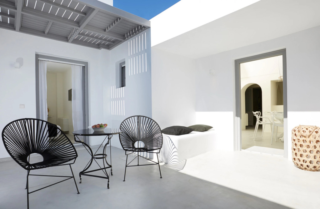 2 Bedroom Eolia Kamari Villa 100m2 with Private Heated Pool