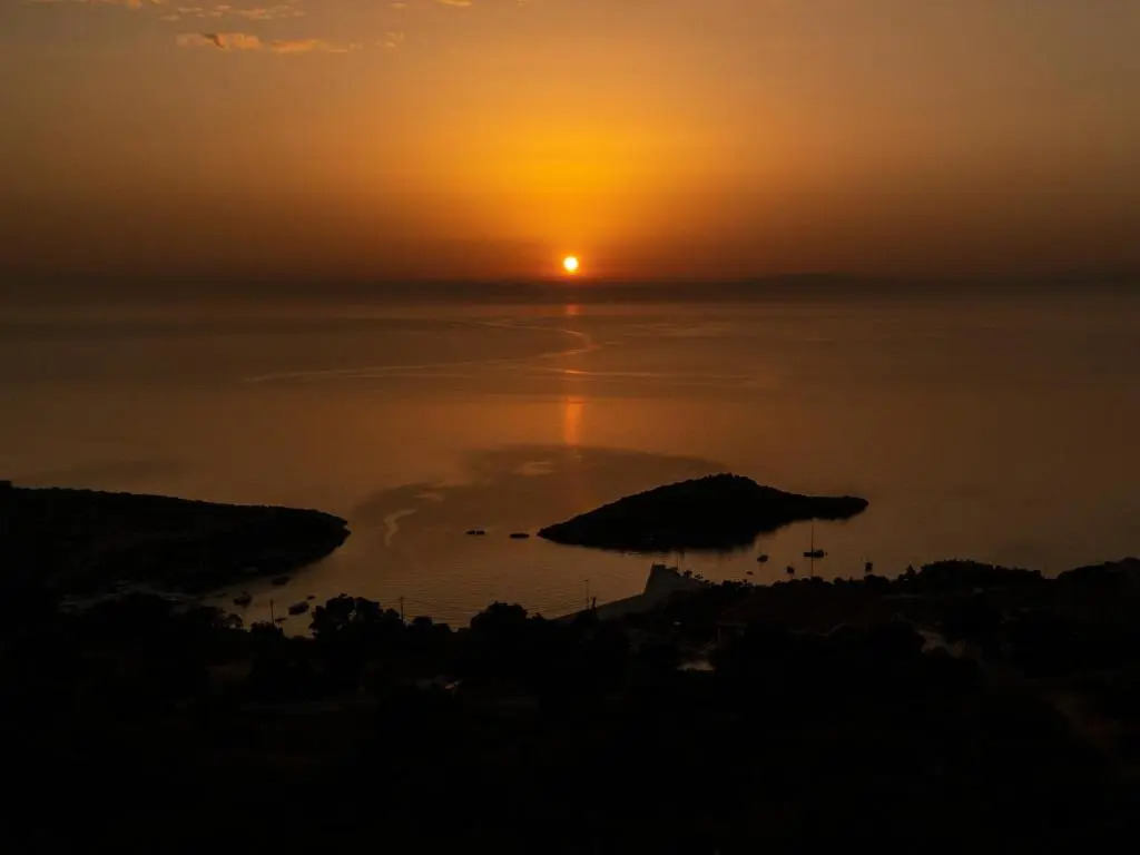 Armyra Villas - Apartments with Sea Views & Shared Pool
