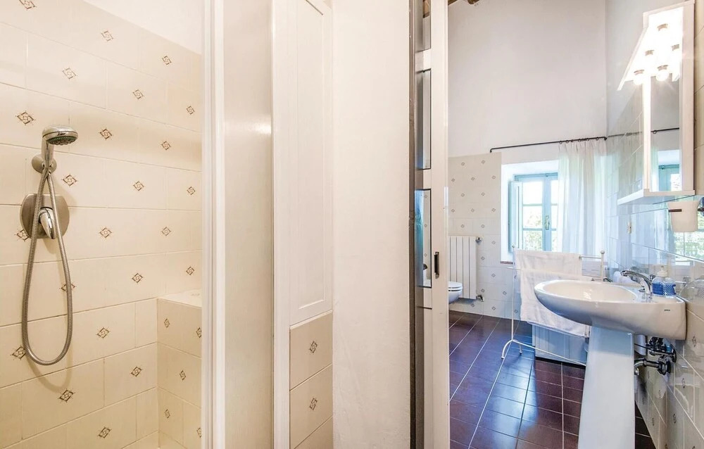 Awesome Home in Sarteano -si- With Wifi and 6 Bedrooms