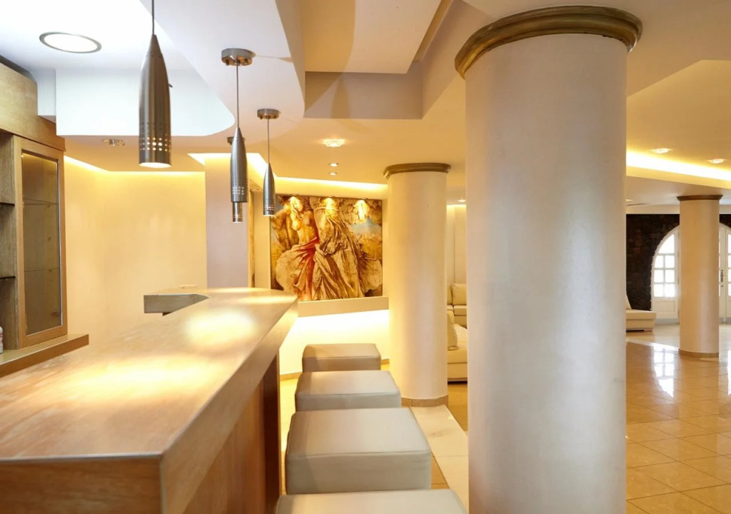 Smy Santorini Suites & Villas
