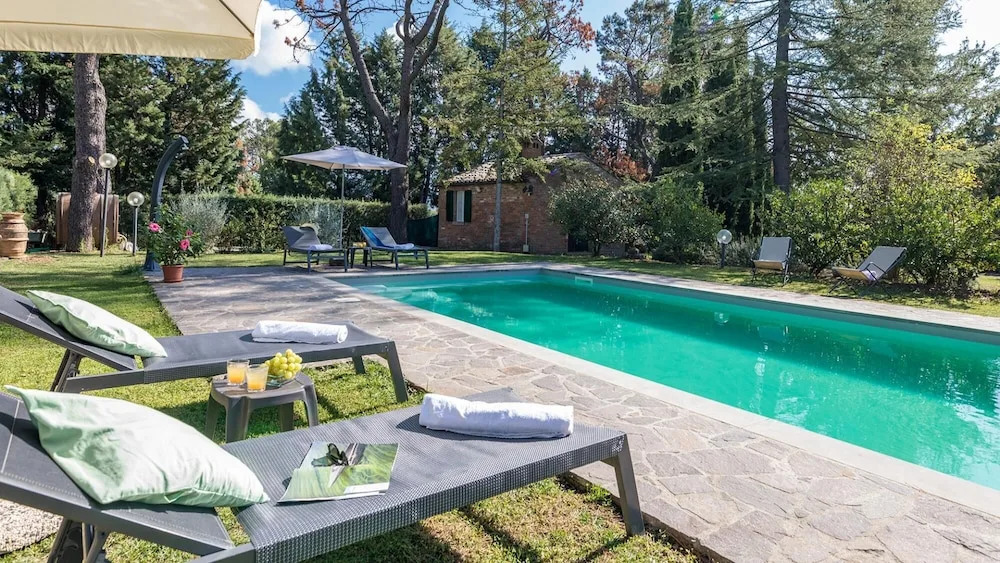 Casa Ciculino 8, Emma Villas