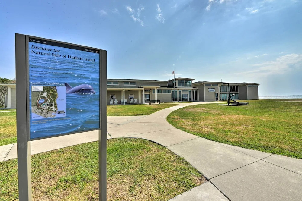Waterfront Harkers Island Home: Sunset View & Dock