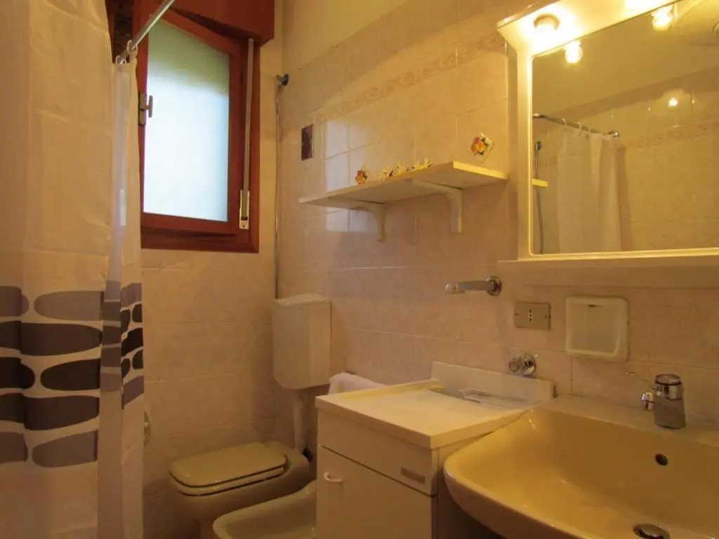 Lovely Flat With Garden and Shared Pool