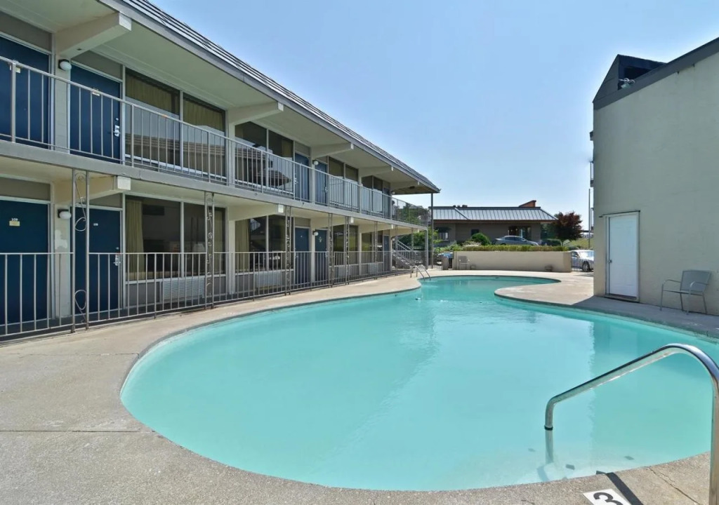 Alcoa Inn