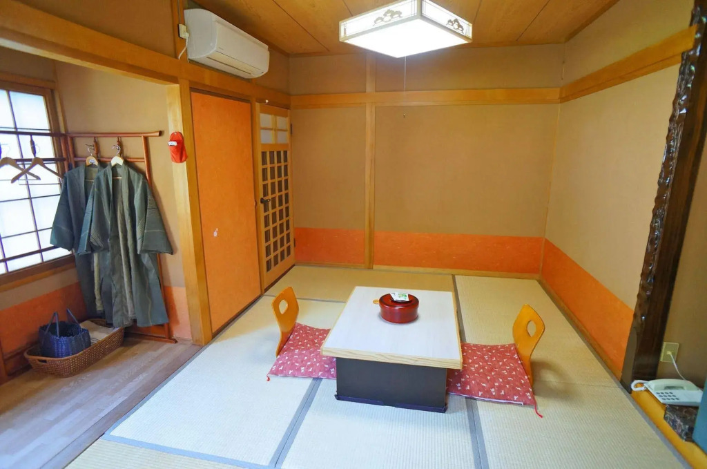 Hot Spring Inn Banya