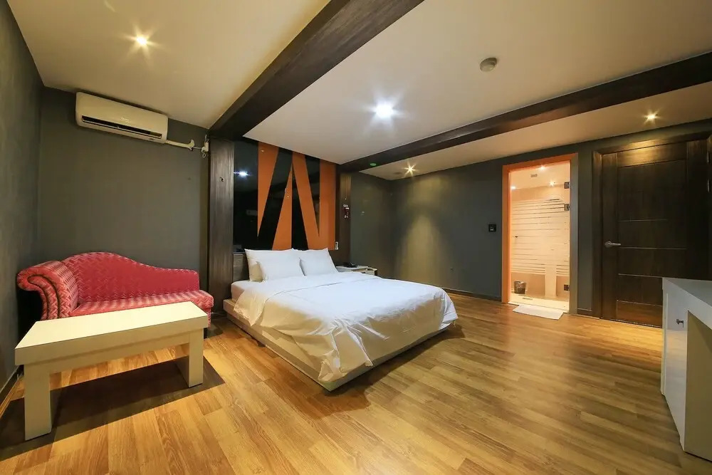 Hwagok Dream Hotel