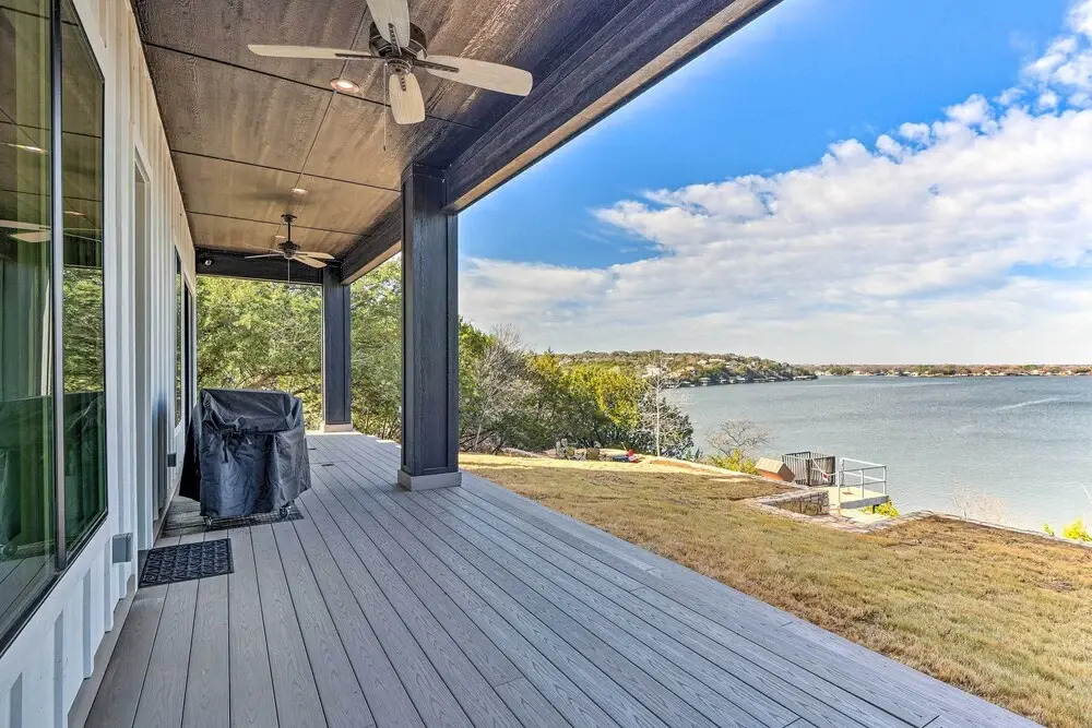 Luxury Lake Granbury Cliffside Home w/ Deck