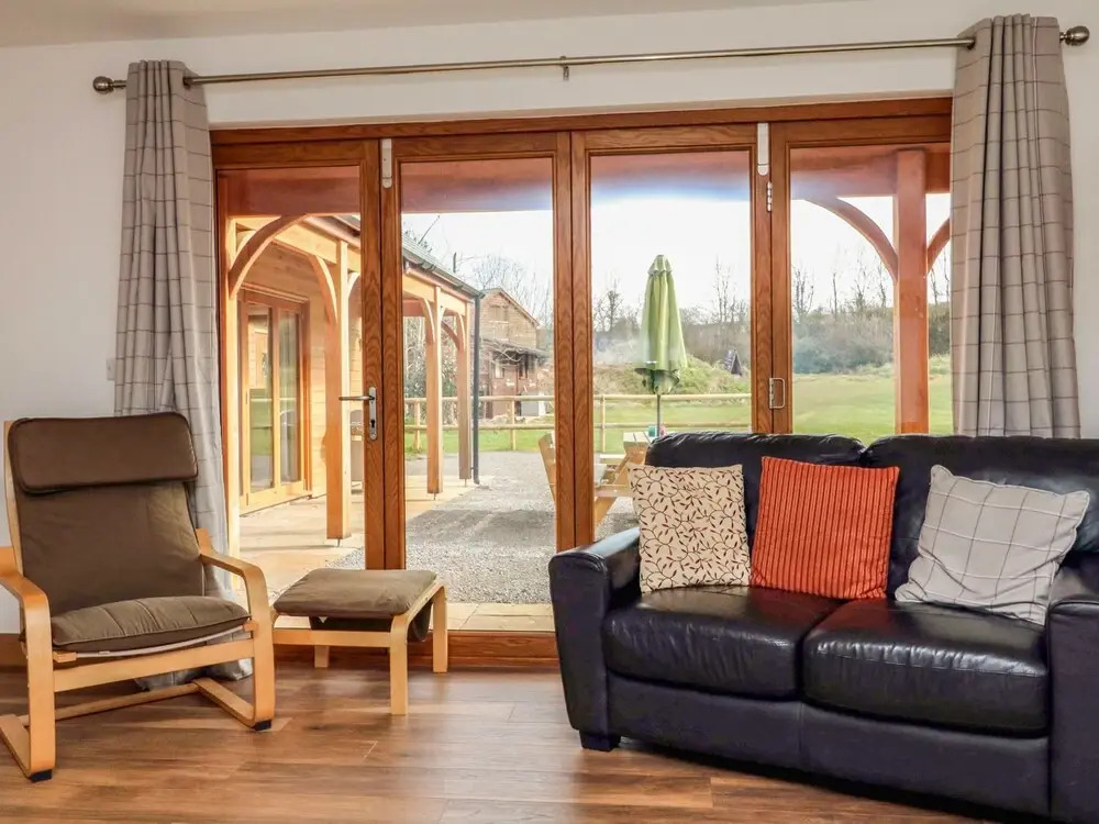 Riverside Lodge