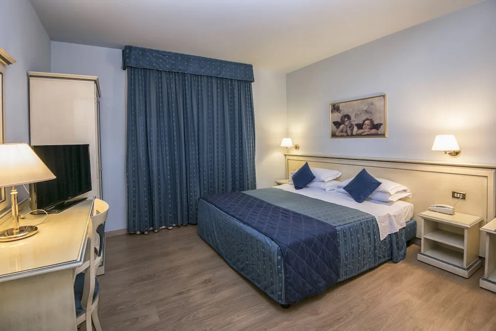 Marchi Hotel