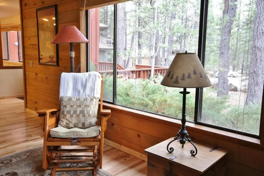 8 Leisure-Hot Tub-3BR/2BA