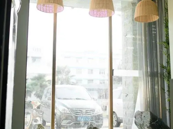 Xiangcheng Mo City Hotel (Shibiao)