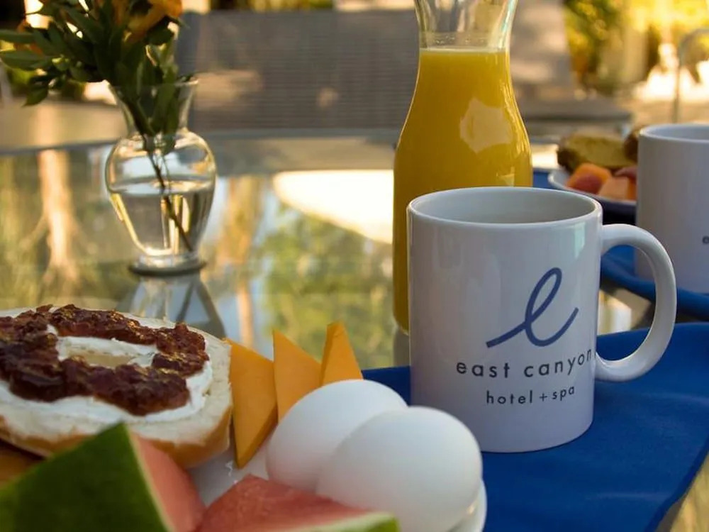 Descanso Resort, A Mens Resort