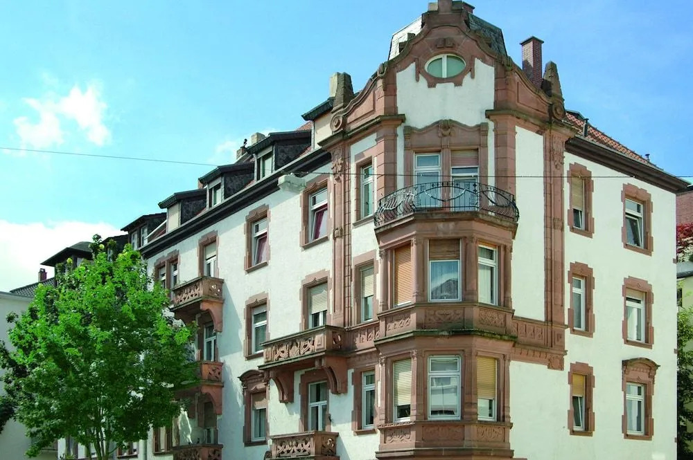 coLodging Mannheim - private rooms & kitchen