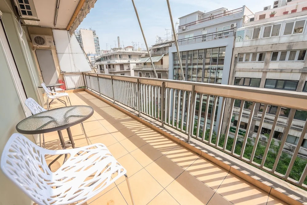 Victoria Super Paradise Apartments 5th Floor