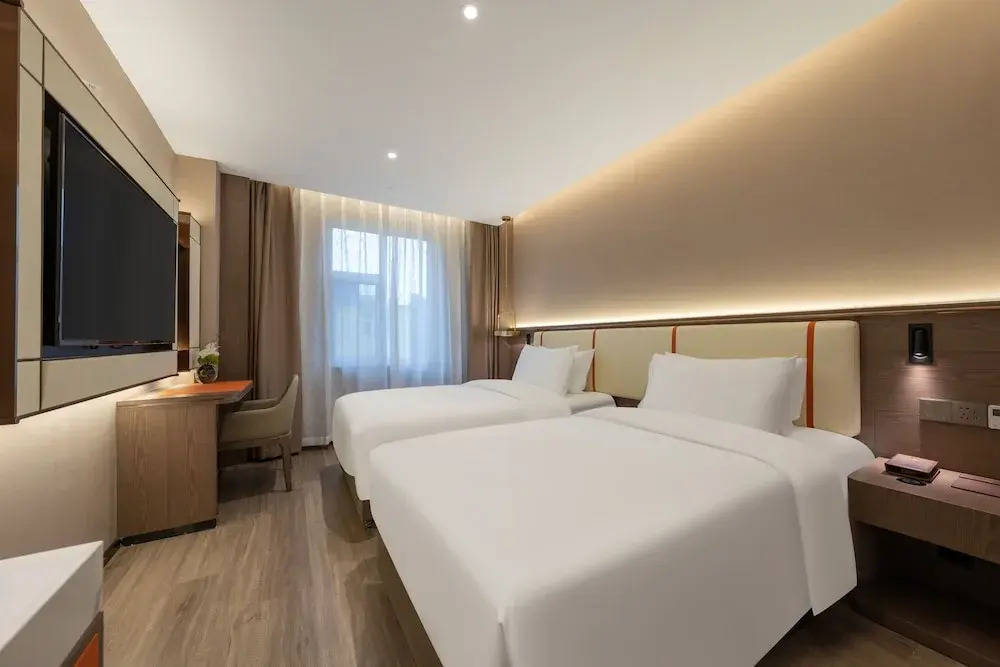 WorldHotel Quancheng Sqr Kuanholi Branch