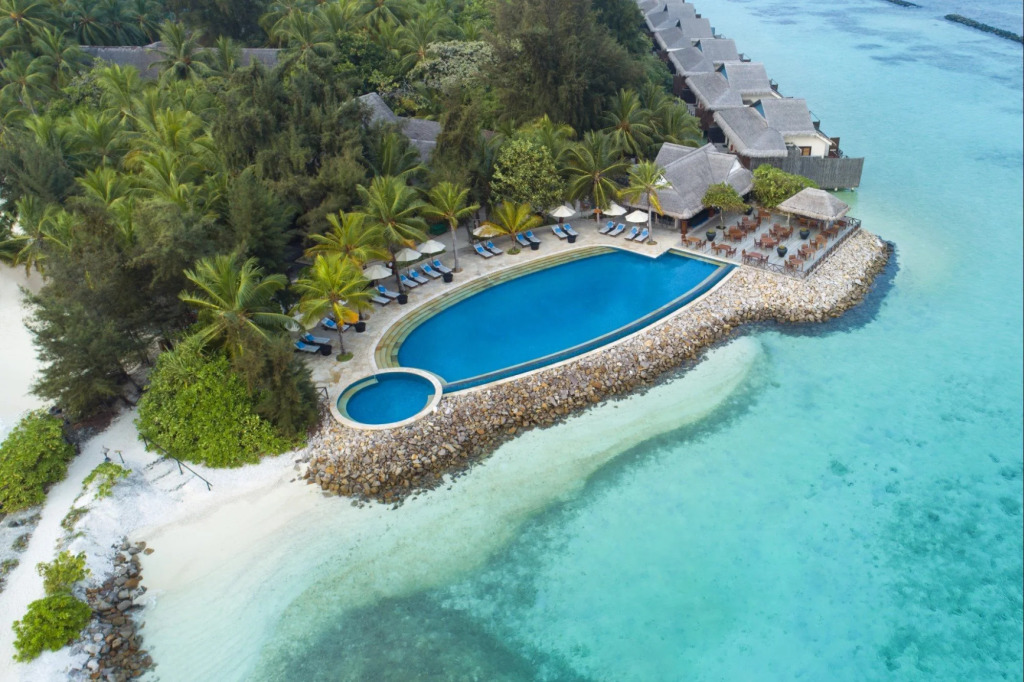 Спа-курорт Taj Coral Reef