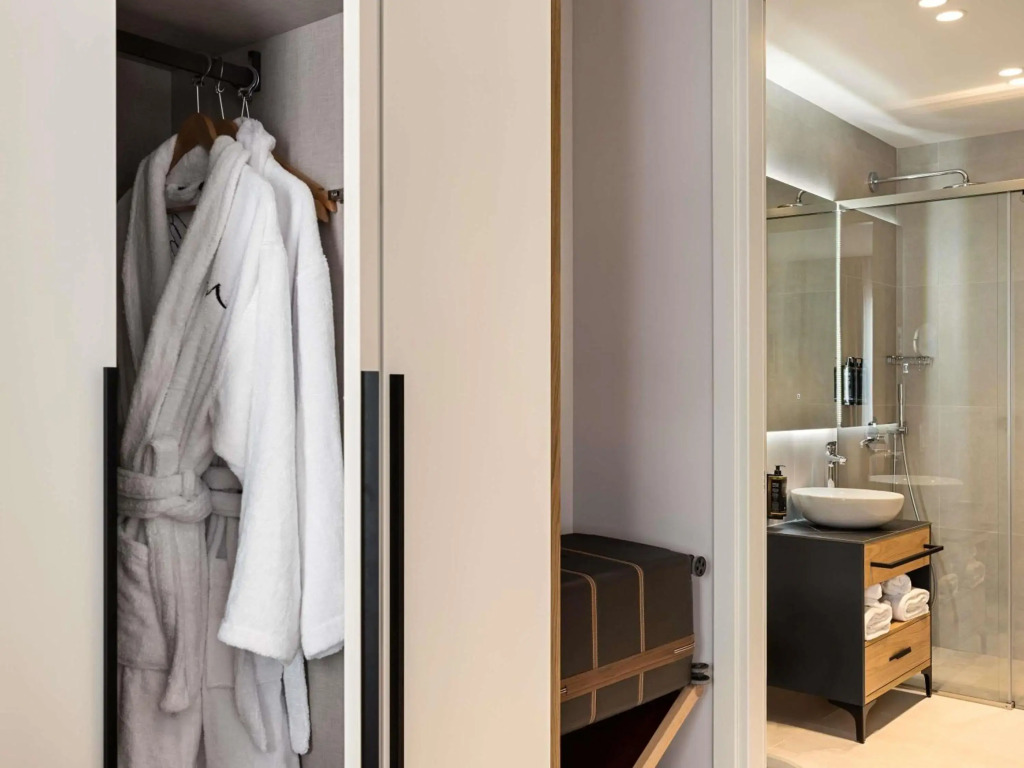 Mercure Tirana