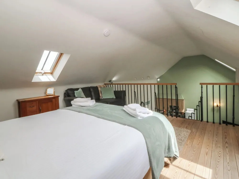 No 1 The Granary
