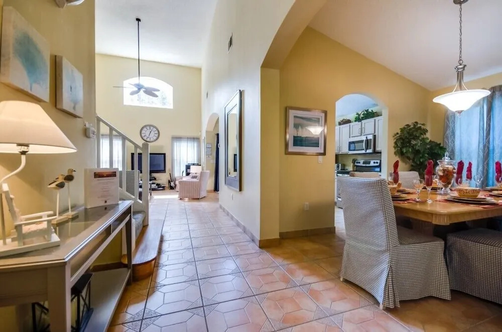 561bc 5 Bedroom Home