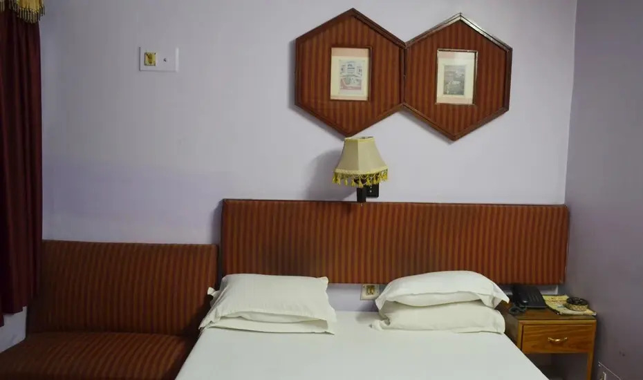 Hotel Charans International