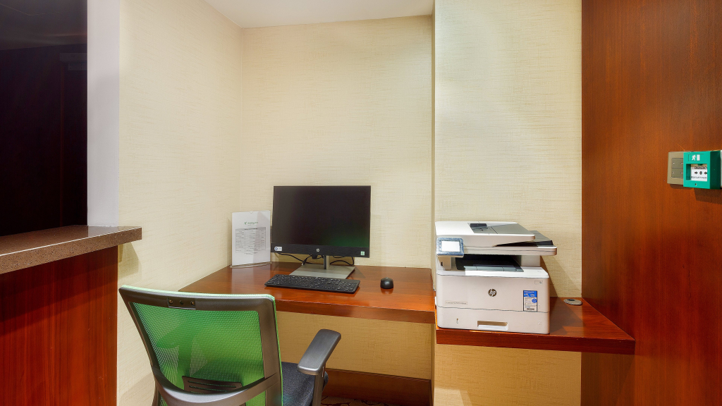 Holiday Inn Dhaka City Centre by IHG
