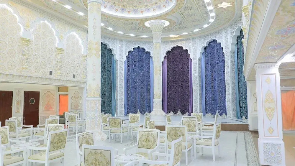 Maqom Plaza