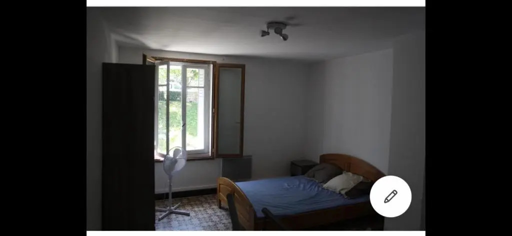 Appartement 117 b cité médiévale