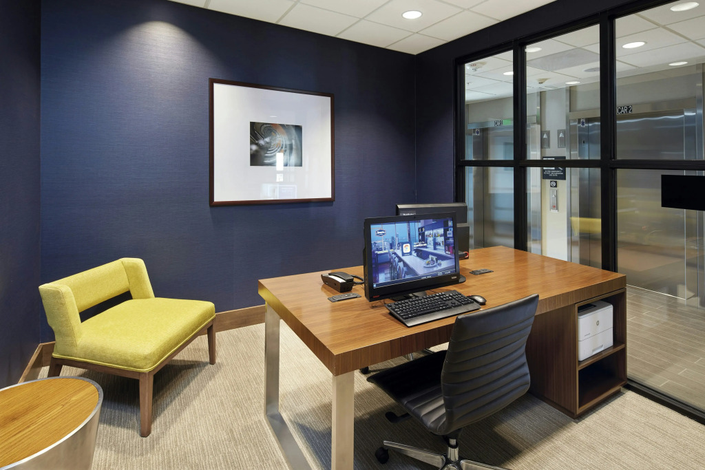 Hampton Inn & Suites Sacramento at CSUS
