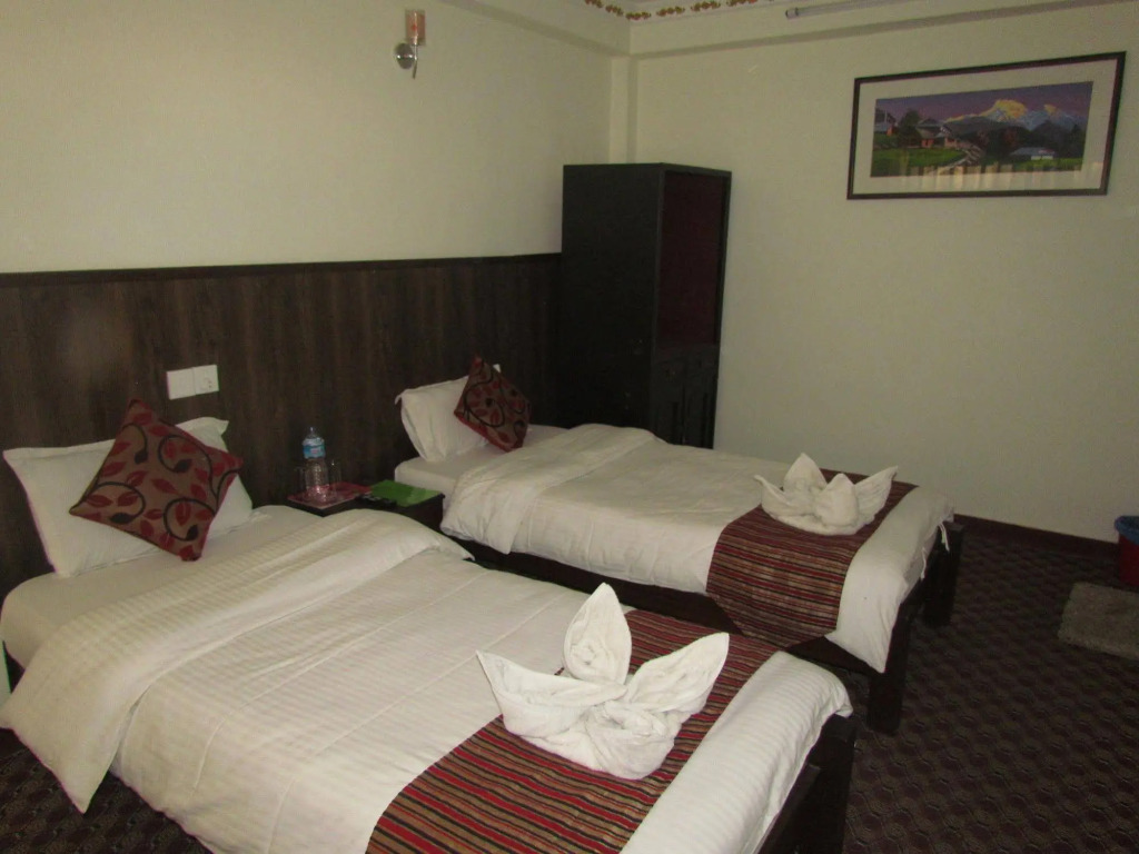 Traveler's Holiday Inn