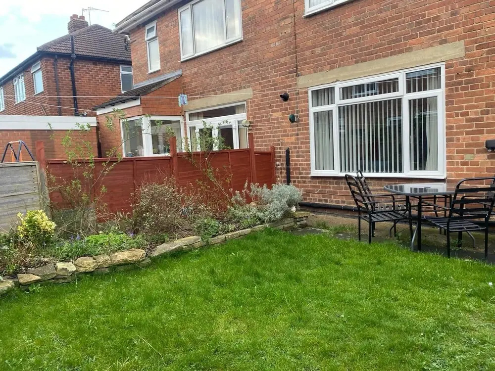 3 Bed House - Sleeps 5 - Wifi, Parking