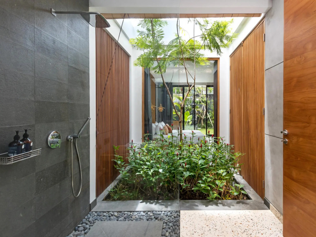 Villa Castil di Udara by Villa Finder