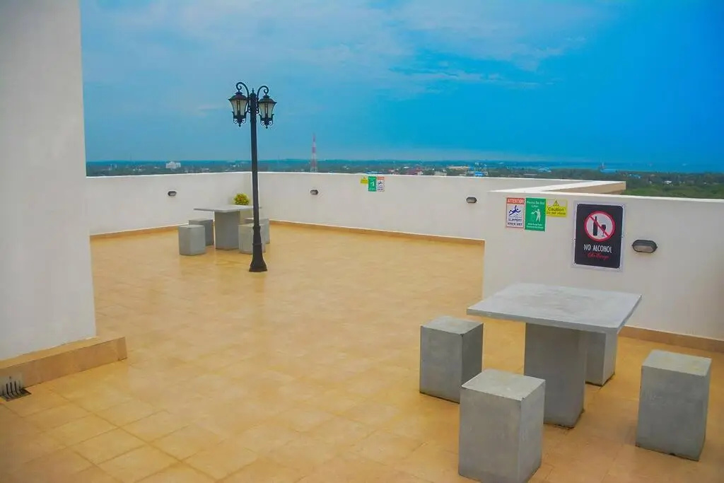 3-Bedroom Condo with Pool & spectacular Lagoon & Sea view