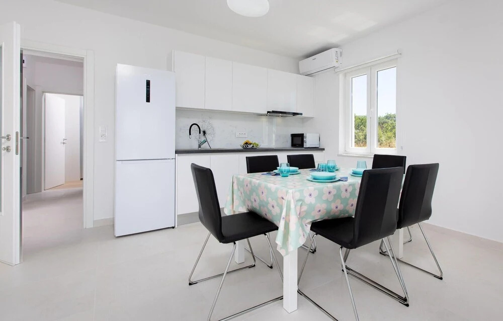 Awesome Home In Punat