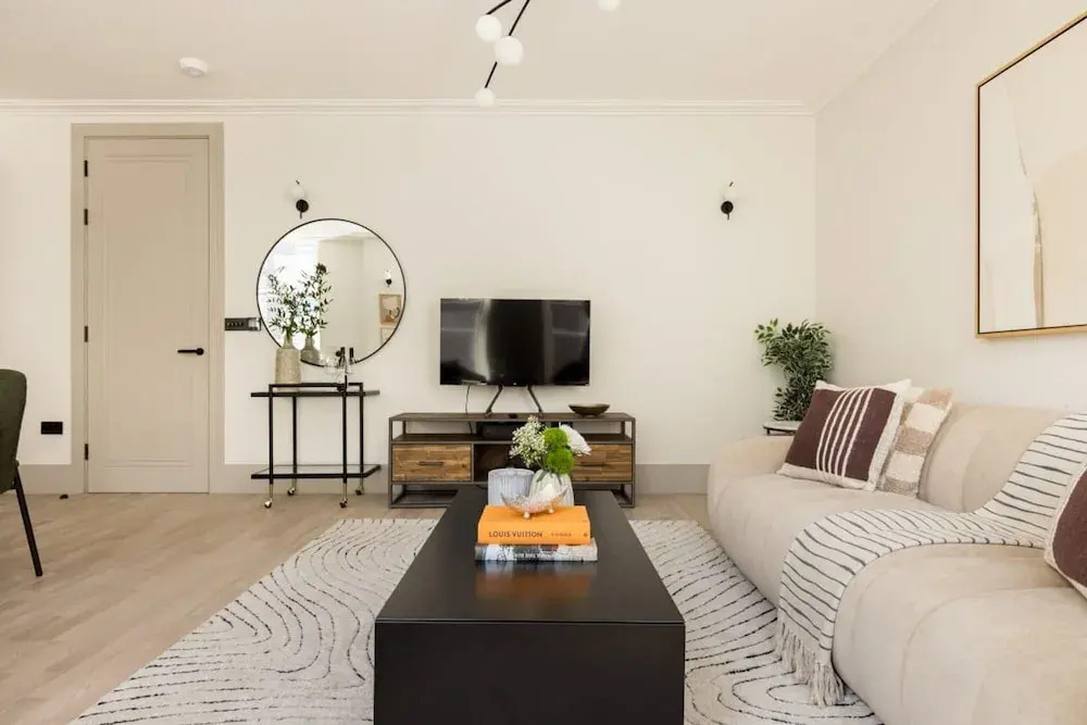 The Brunswick Square Retreat - Glamorous 1bdr Flat