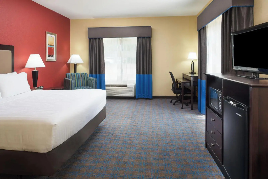 Holiday Inn Express Hotel & Suites West Monroe by IHG