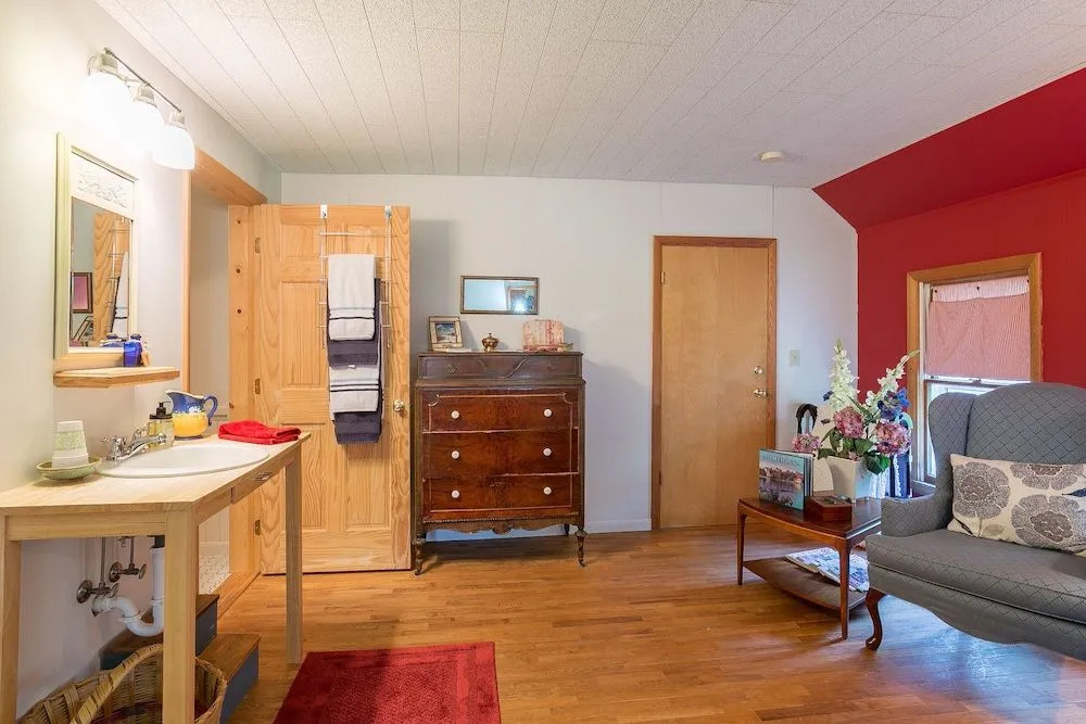 The Cottonwood Inn B&B