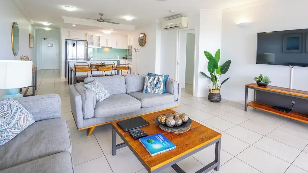 Waters Edge Apartment Cairns