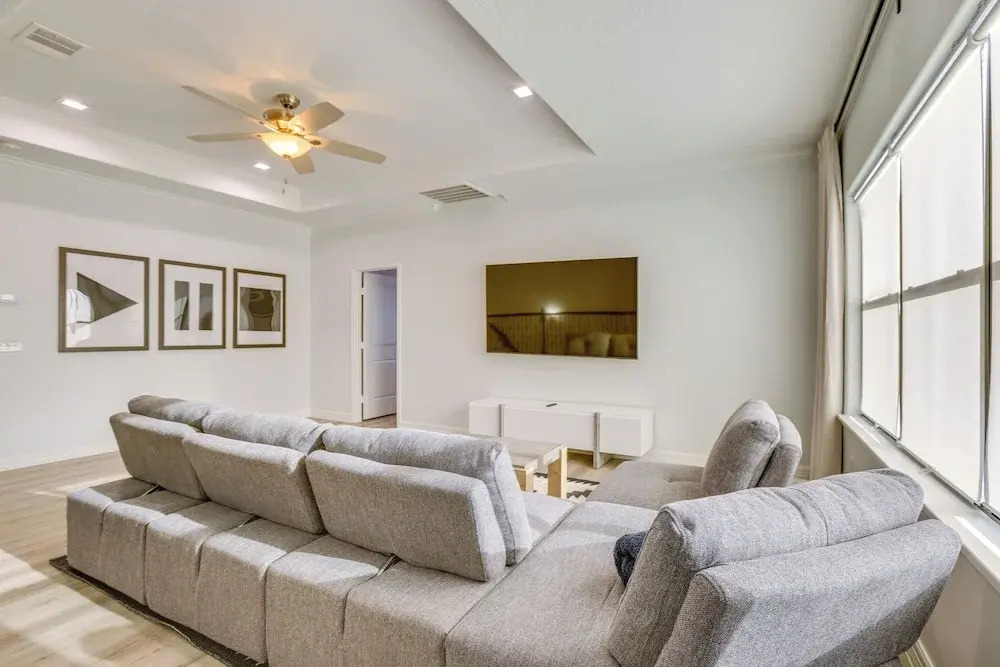 Pet-friendly Duplex Unit in Southwest Houston