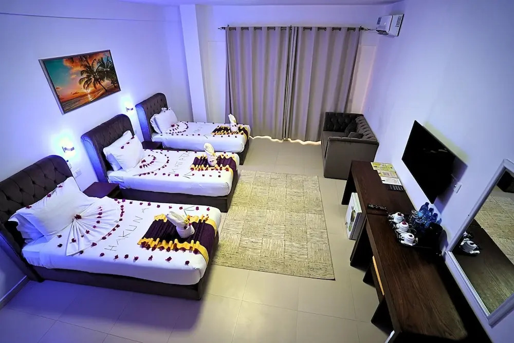 Canary Nungwi Hotel & Restaurant
