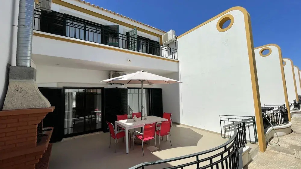 Noly - Shared Pool - 8 Guests - Albufeira