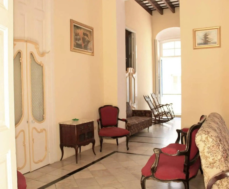 Armando's Colonial Hostel House