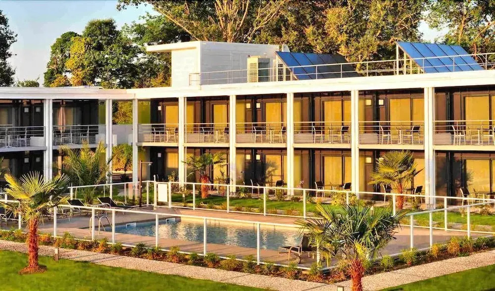 Hotel Eden Park Pau Est, avec Piscine