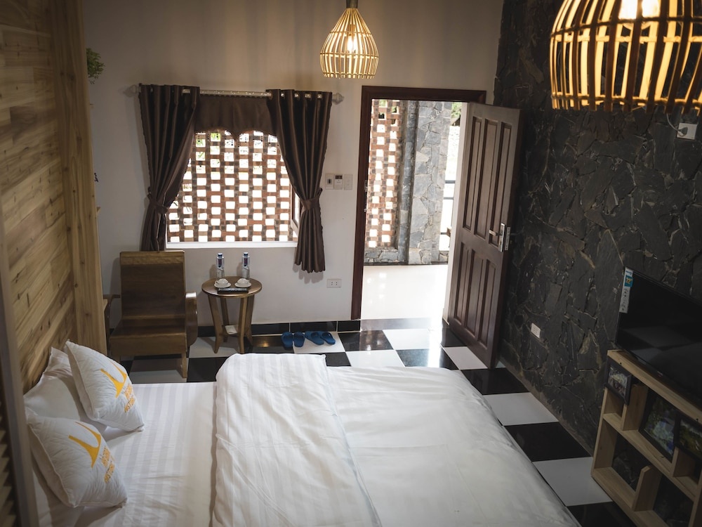 Eco Historic House & Ha Giang Loop