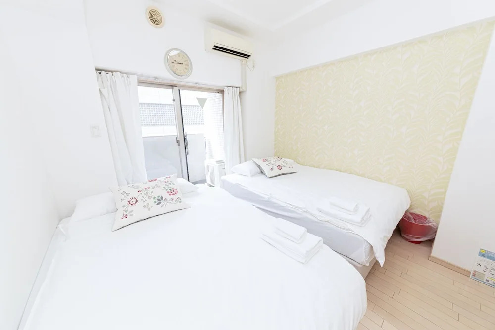 City Street Inn 1008 PH271