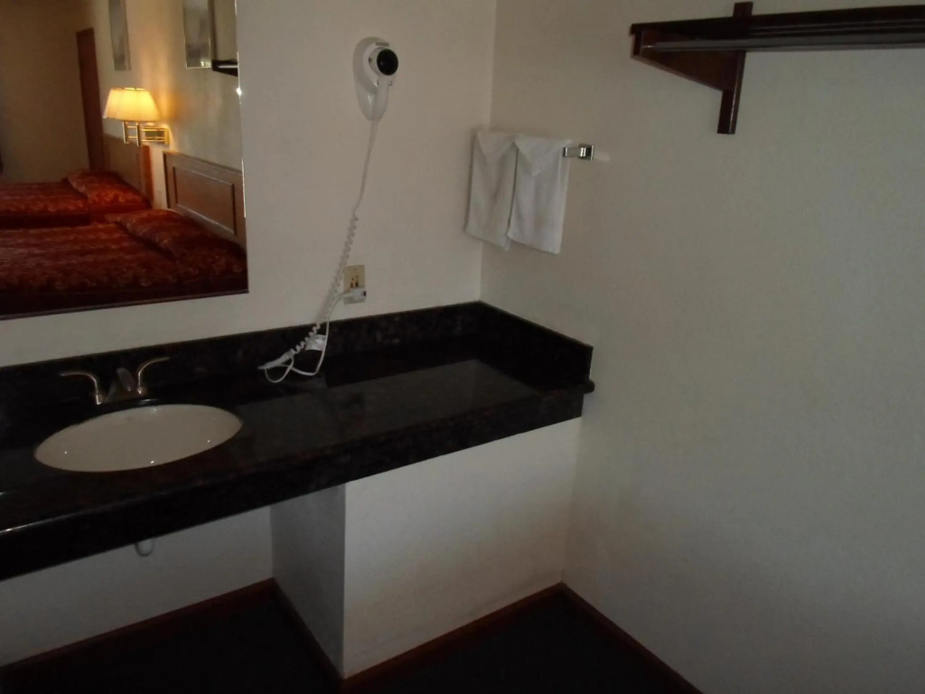 Economy Inn Morgan Hill