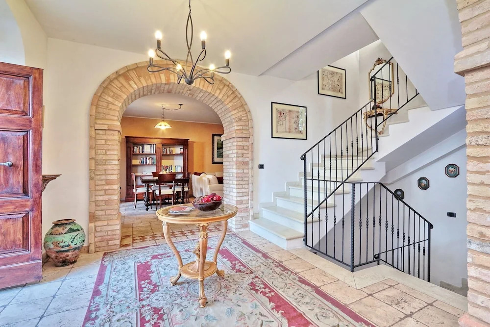 Wonderful villa with panoramic view and private swimming pool