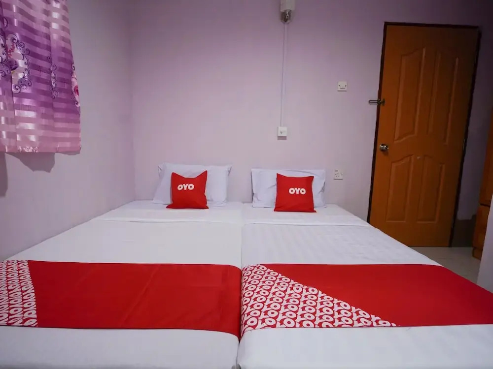 OYO 89482 Hotel Casero Inn