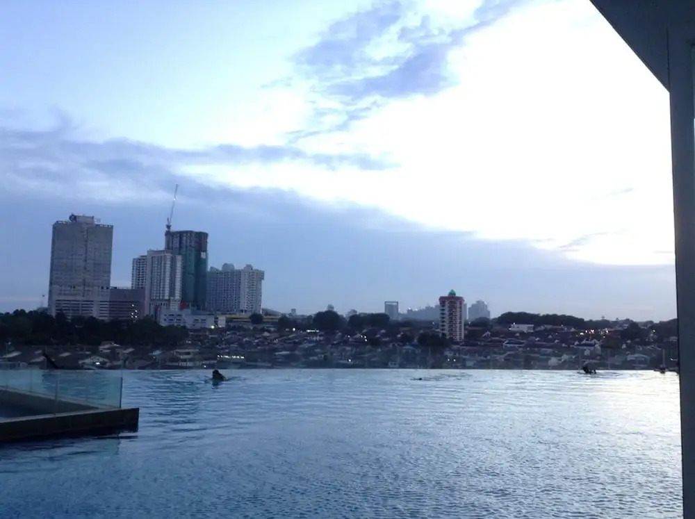 HomeStay in Johor - KSL SeaView