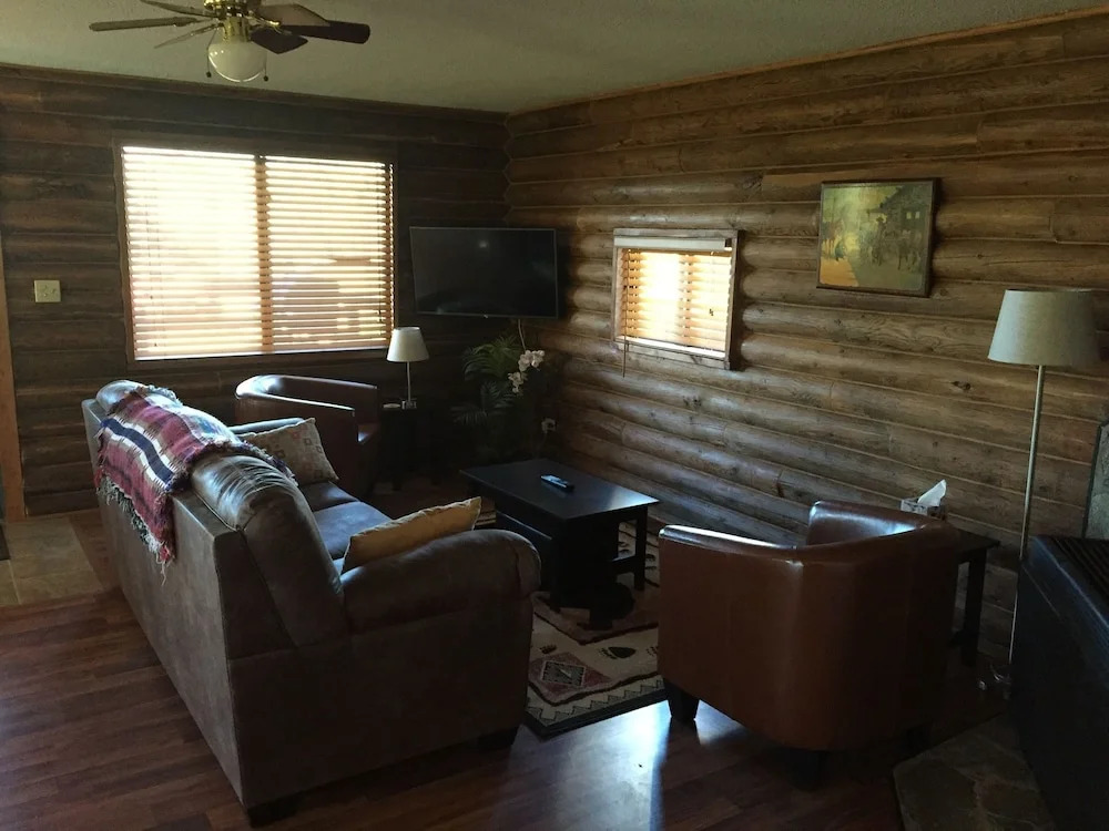 Bighorn Lodge and Angler